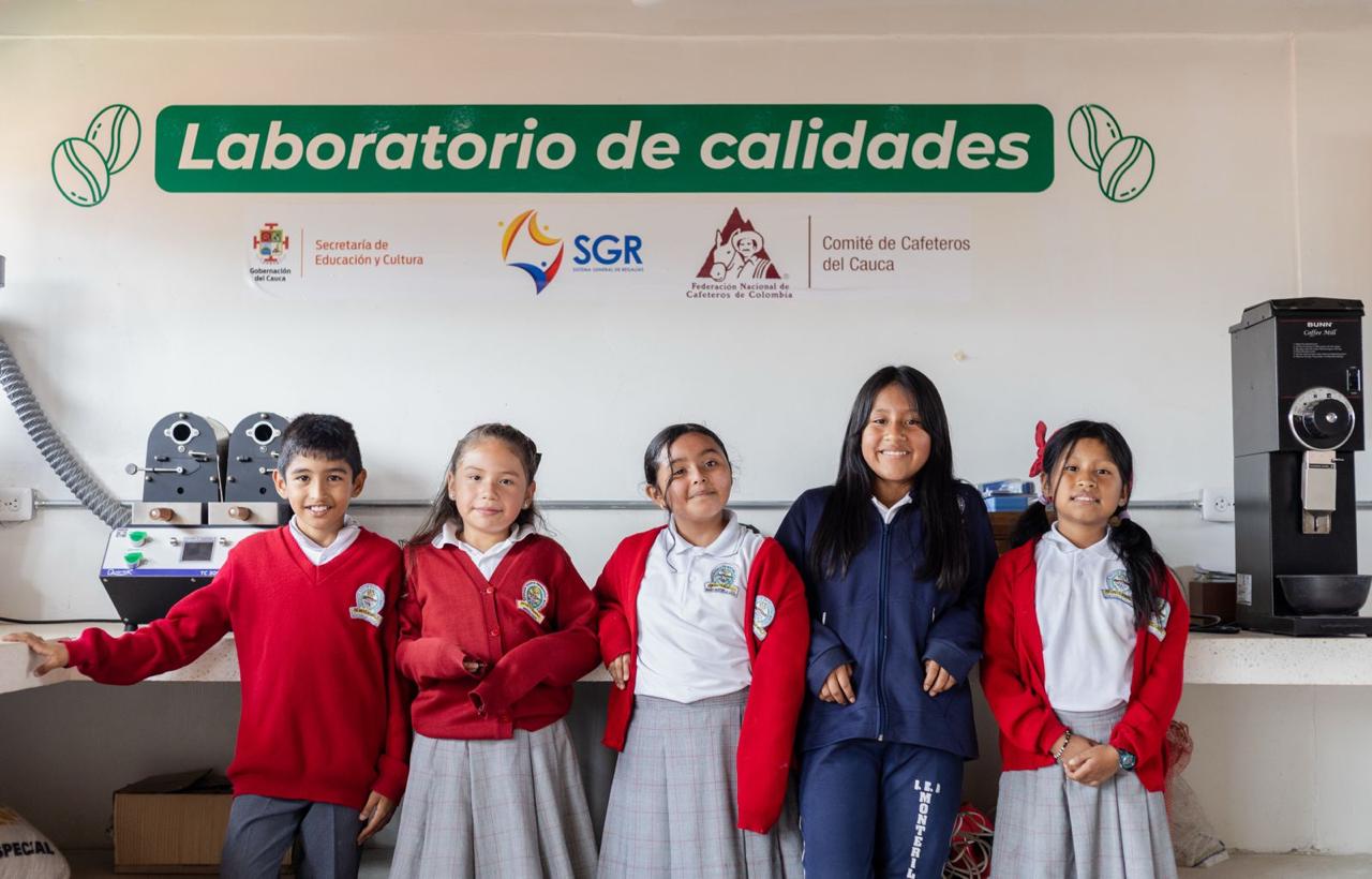Escuela y Cafe